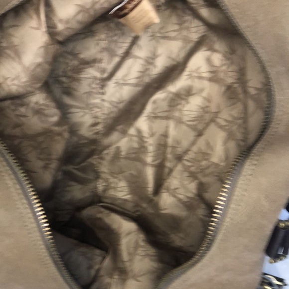 TOMMY BAHAMA khaki canvas/ leather Paradise Island Hopper Weekender travel bag. - Picture 15 of 16